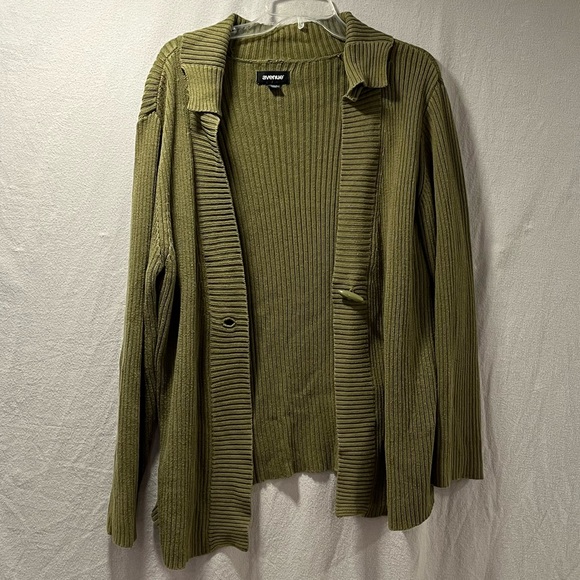 Olive Green, Ribbed Texture, One Button Cardigan by Avenue in 26/28 - Picture 7 of 14